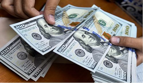 عرضه سنگین در بازار ارز